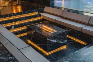 Lee más sobre el artículo EL PODER DE LOS TONOS OSCUROS: CÓMO LOGRAR ESPACIOS SOFISTICADOS SIN SOBRECARGAR